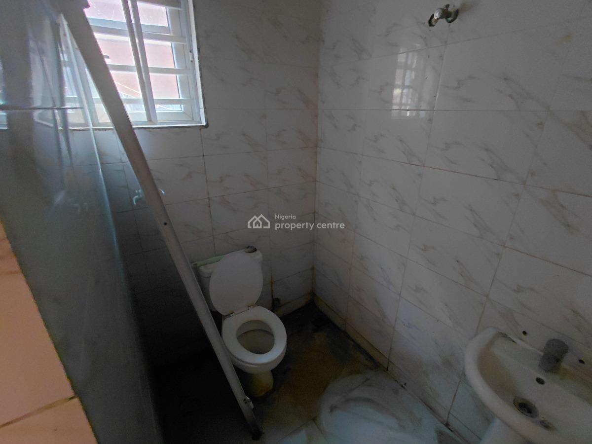 Decent 2 Bedroom in a Serene Environment, Fadare, Kosofe, Lagos, Flat / Apartment for Rent