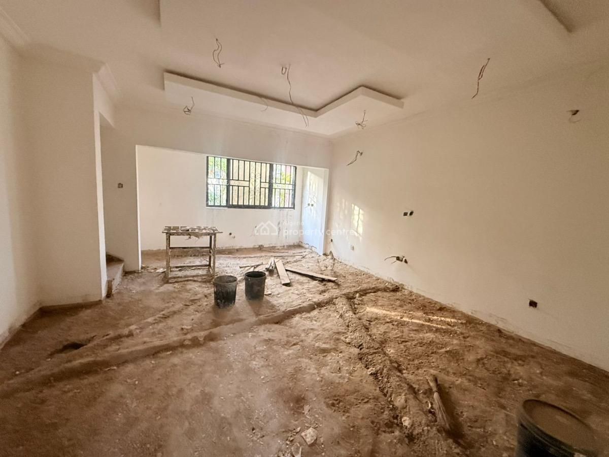 Spacious 3 Bedroom Duplex with Bq Inside an Estate, Wuse 2, Abuja, Terraced Duplex for Sale