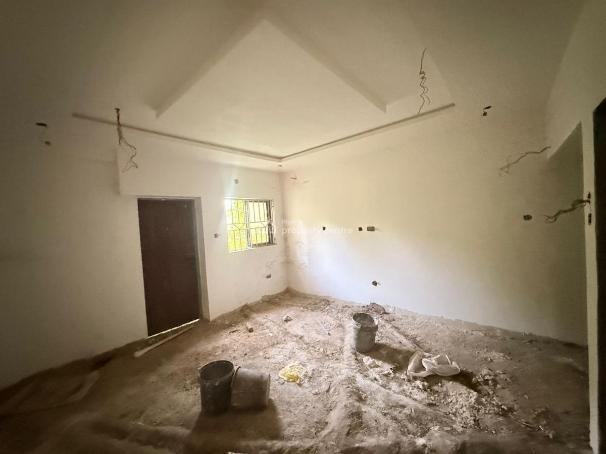 Spacious 3 Bedroom Duplex with Bq Inside an Estate, Wuse 2, Abuja, Terraced Duplex for Sale