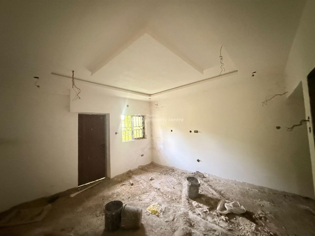 Spacious 3 Bedroom Duplex with Bq Inside an Estate, Wuse 2, Abuja, Terraced Duplex for Sale