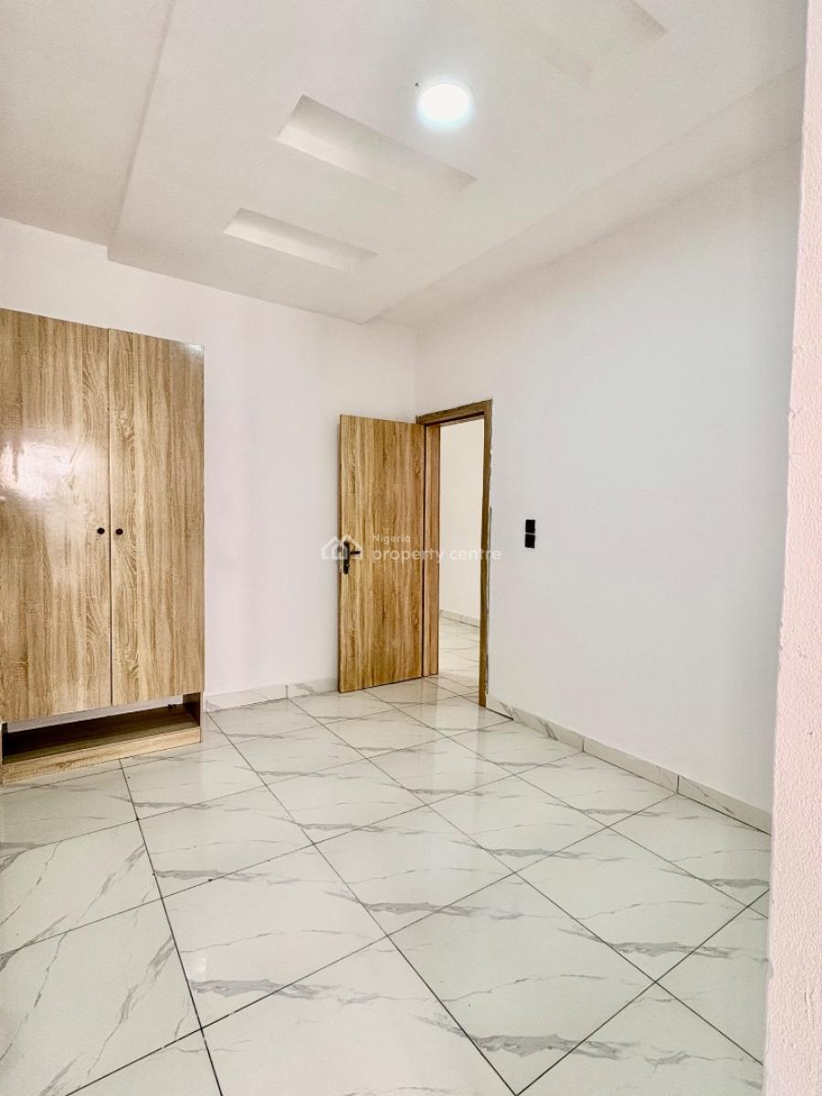 Queens Room with Inverter in an Elite Well-secured Estate at Orchid, Spring Garden Estate Phase 2 After The Orchid Roundabout, Lekki, Lagos, Flat / Apartment for Rent