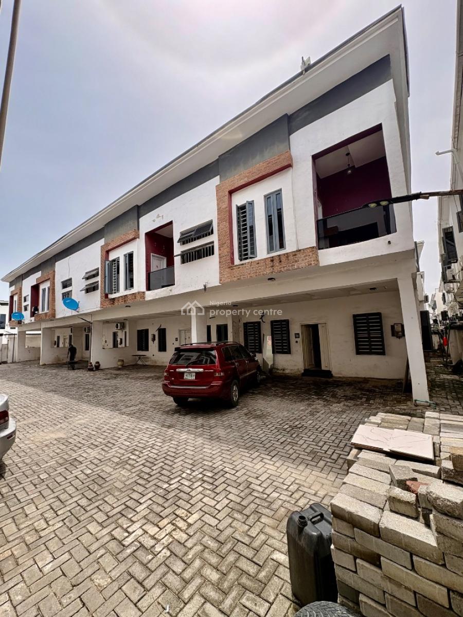 Room Upstairs in an Elite Well Secured Estate with Pool and Gym, Spring Garden Estate, Orchid Road Before The Roundabout, Lekki, Lagos, Flat / Apartment for Rent