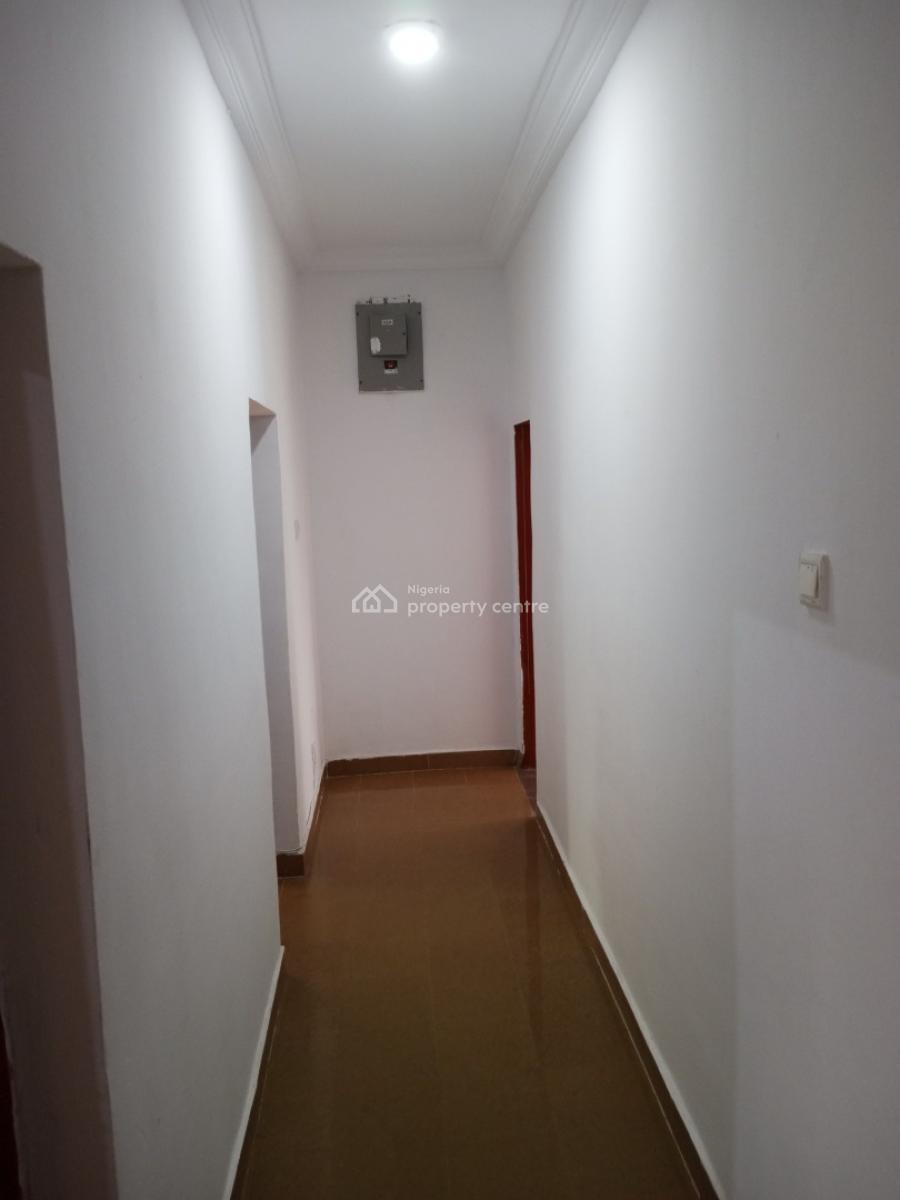Nice and Spacious 3 Bedroom Flat, New Road Chevron, Lekki Phase 2, Lekki, Lagos, Flat / Apartment for Rent