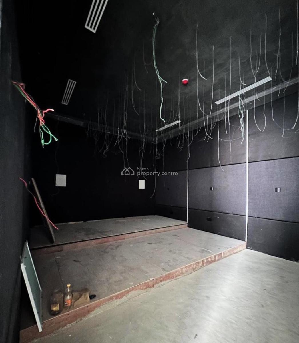 Fully Automated Enthralling  5 Bedroom fully Detached Duplex with Pool, Old Ikoyi, Ikoyi, Lagos, Detached Duplex for Sale