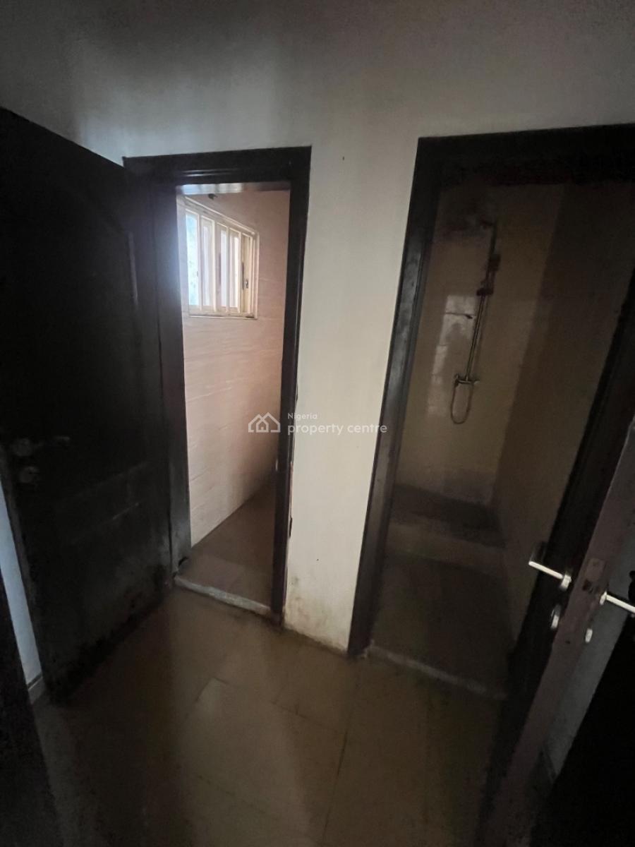 Exquisite Self Contained, Off Duro Simi Etti Drive, Lekki Phase 1, Lekki, Lagos, Self Contain (single Rooms) for Rent