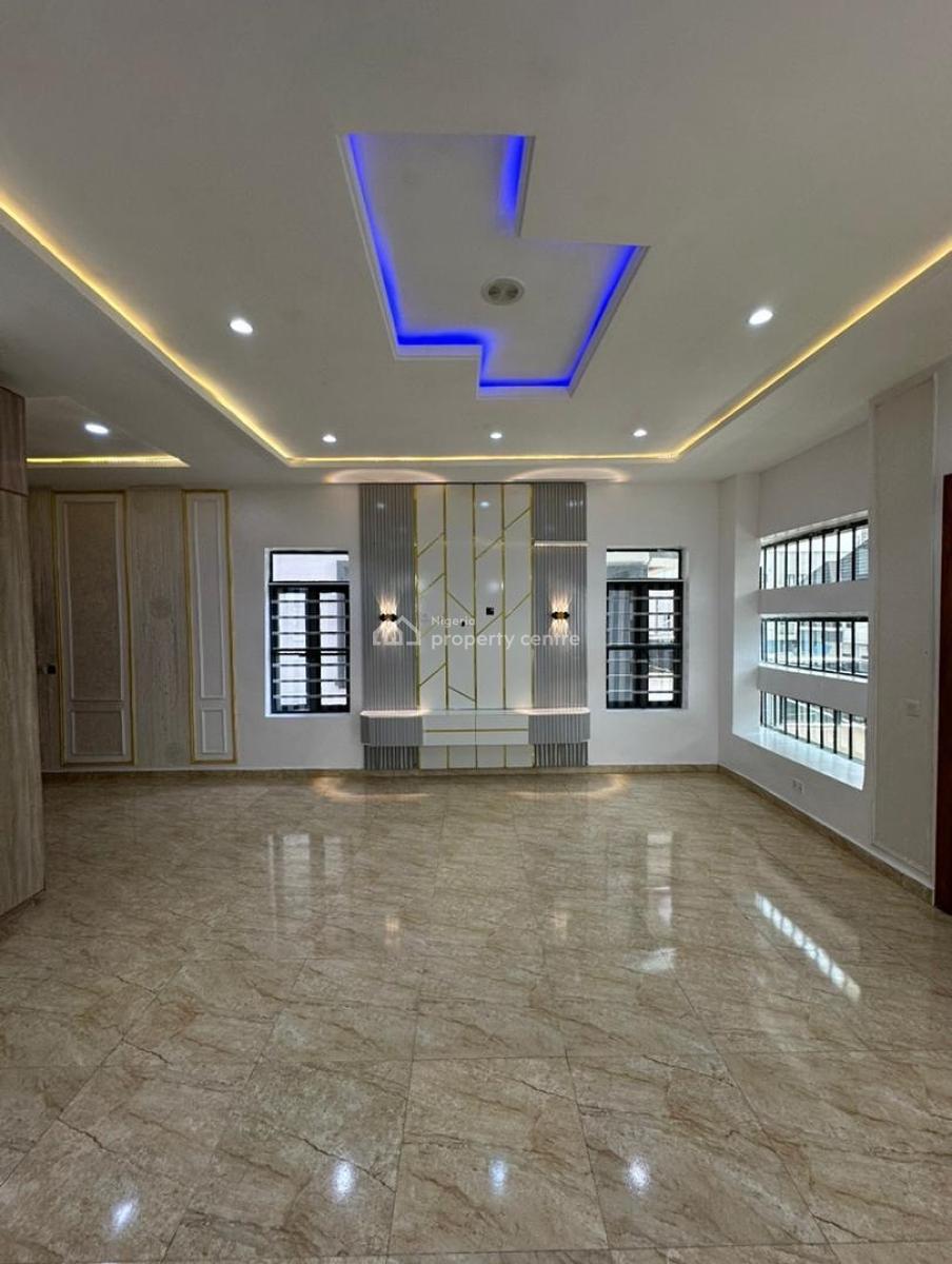 5 Bedroom Fully Detached Duplex with Swimming Pool/bq for Distress, Royal Pine Estate, Orchid Road, Lekki Expressway, Lekki, Lagos, Detached Duplex for Sale
