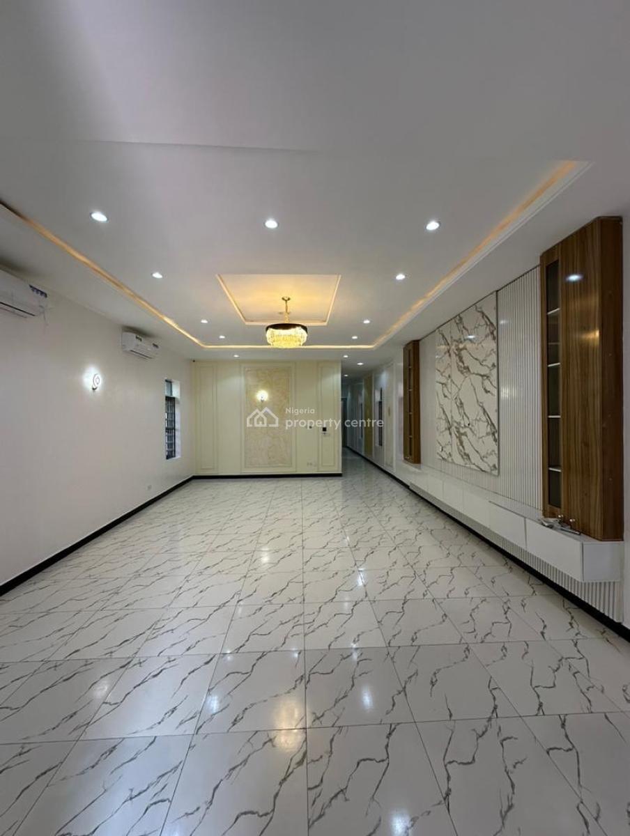 5 Bedroom Fully Detached Duplex with Swimming Pool/bq for Distress, Royal Pine Estate, Orchid Road, Lekki Expressway, Lekki, Lagos, Detached Duplex for Sale