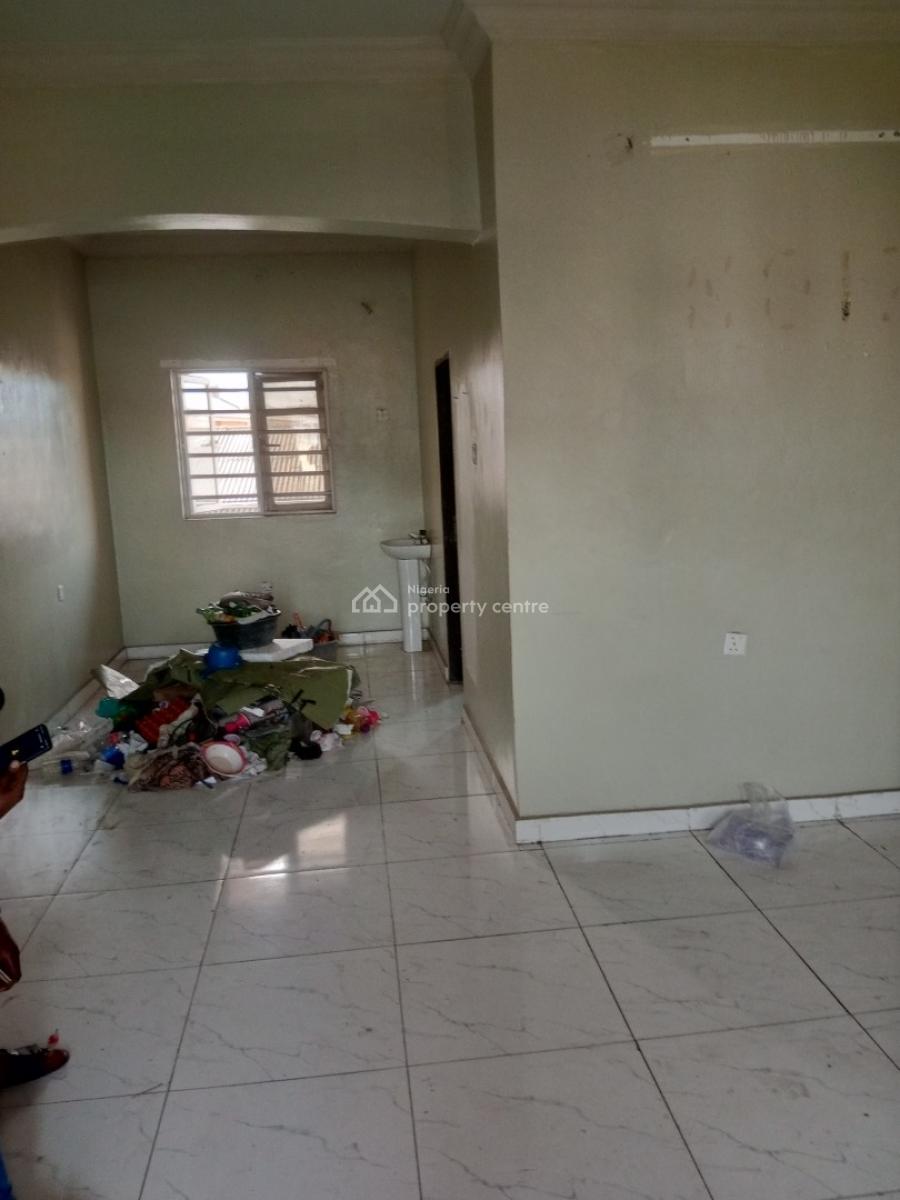 Spacious 2bedroom Flat, Mayaka Street Magoro/cwment, Mangoro, Ikeja, Lagos, Flat / Apartment for Rent