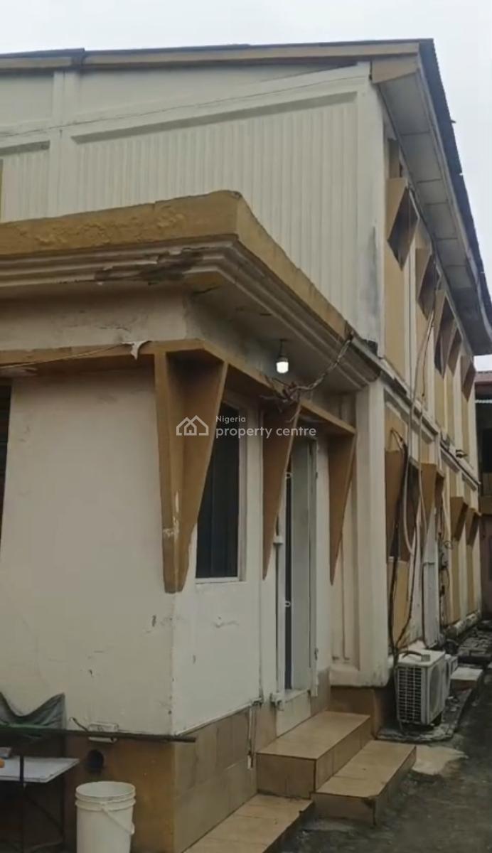 4 Bedroom Semi Duplex + a Back-house (a Storey Building), Dolphin Estate, Ikoyi, Lagos, Semi-detached Duplex for Rent