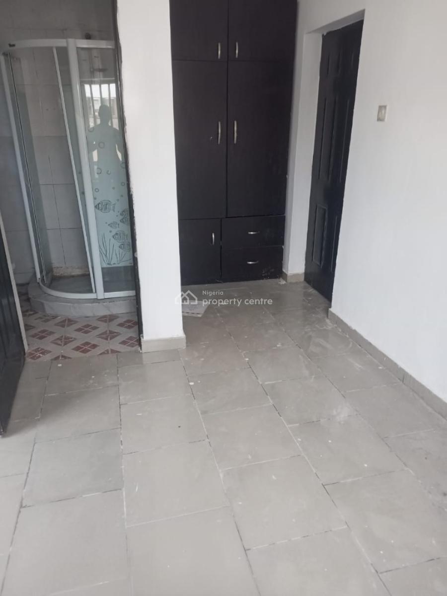 2 Bedroom Apartment, Mobil Road, Ilaje, Ajah, Lagos, Flat / Apartment for Rent