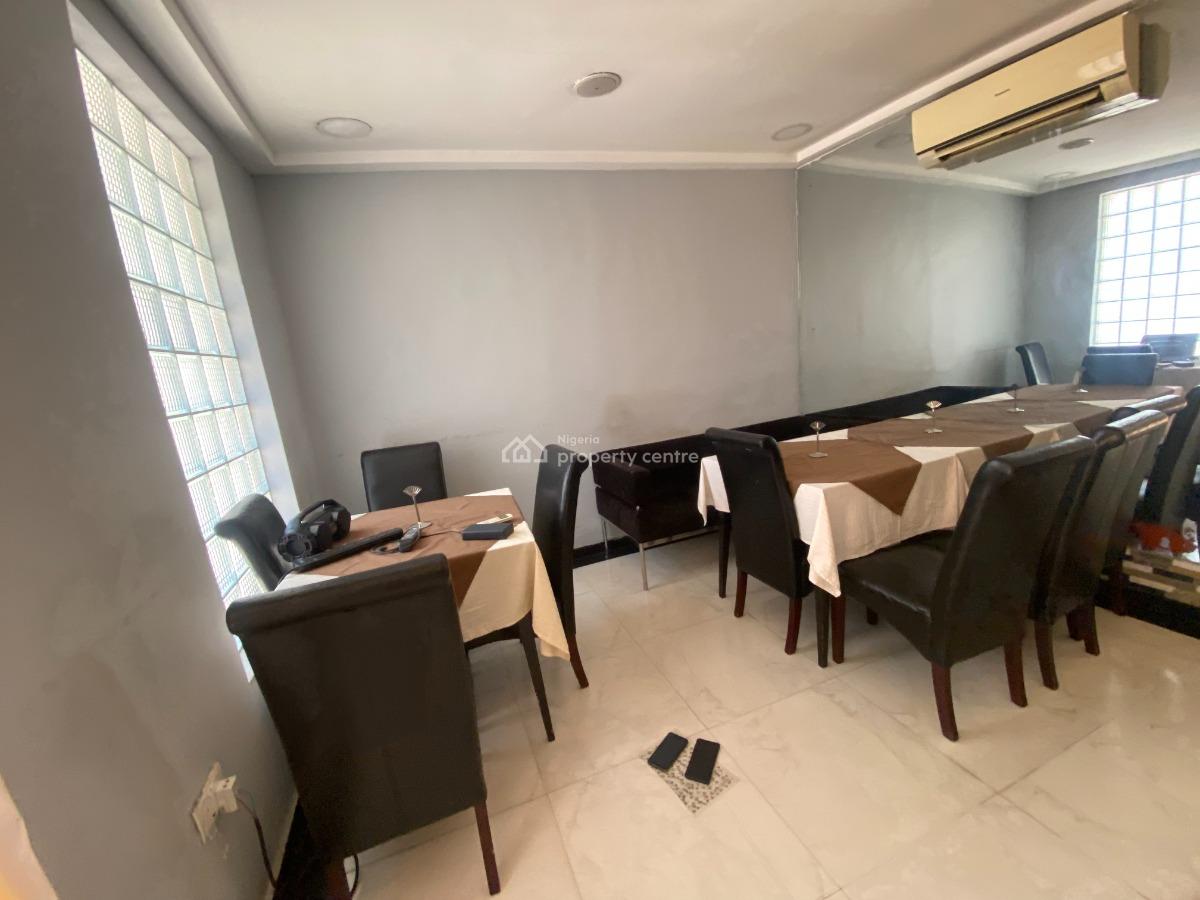 Luxury 17-rooms Hotel, Lekki Phase 1, Lekki, Lagos, Hotel / Guest House for Sale