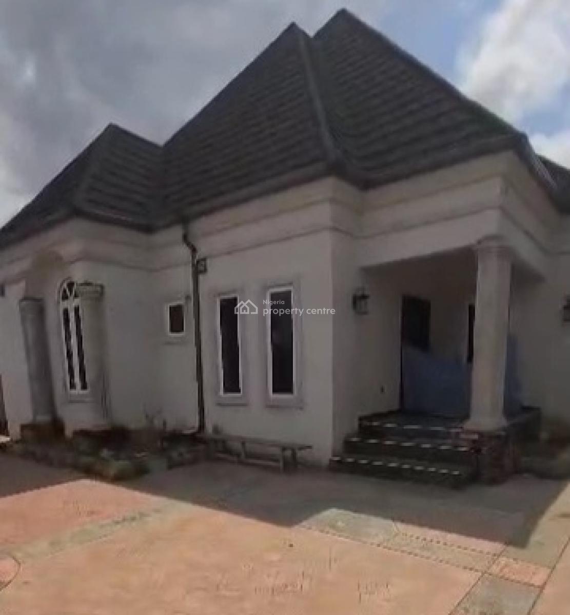 4bedroom Bungalow All Rooms En-suite 50ft By 100ft Land, Okhuoromi Community, Off Airport Road, Benin, Oredo, Edo, Terraced Bungalow for Sale