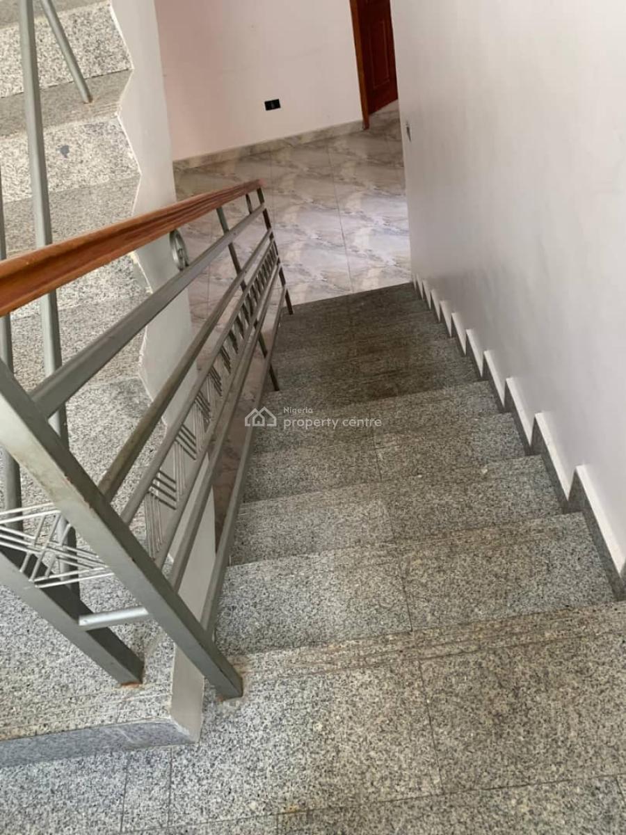 Luxury and Lovely 5 Bedroom Fully Detached Duplex, Carlton Gate Estate, Chevron, Lekki, Lagos, Detached Duplex for Rent