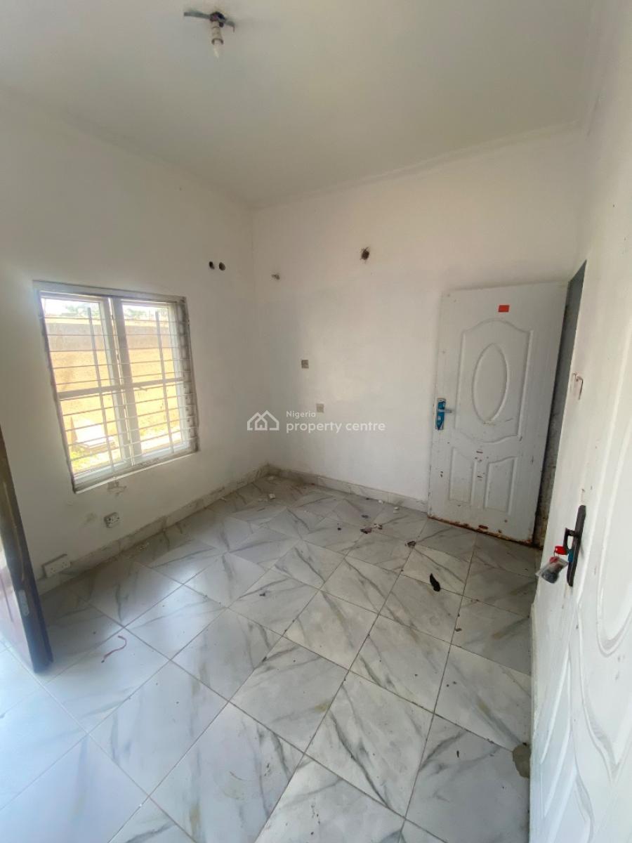 a Mini Self Contain in a Serene Estate, Ikota, Lekki, Lagos, Self Contain (single Rooms) for Rent