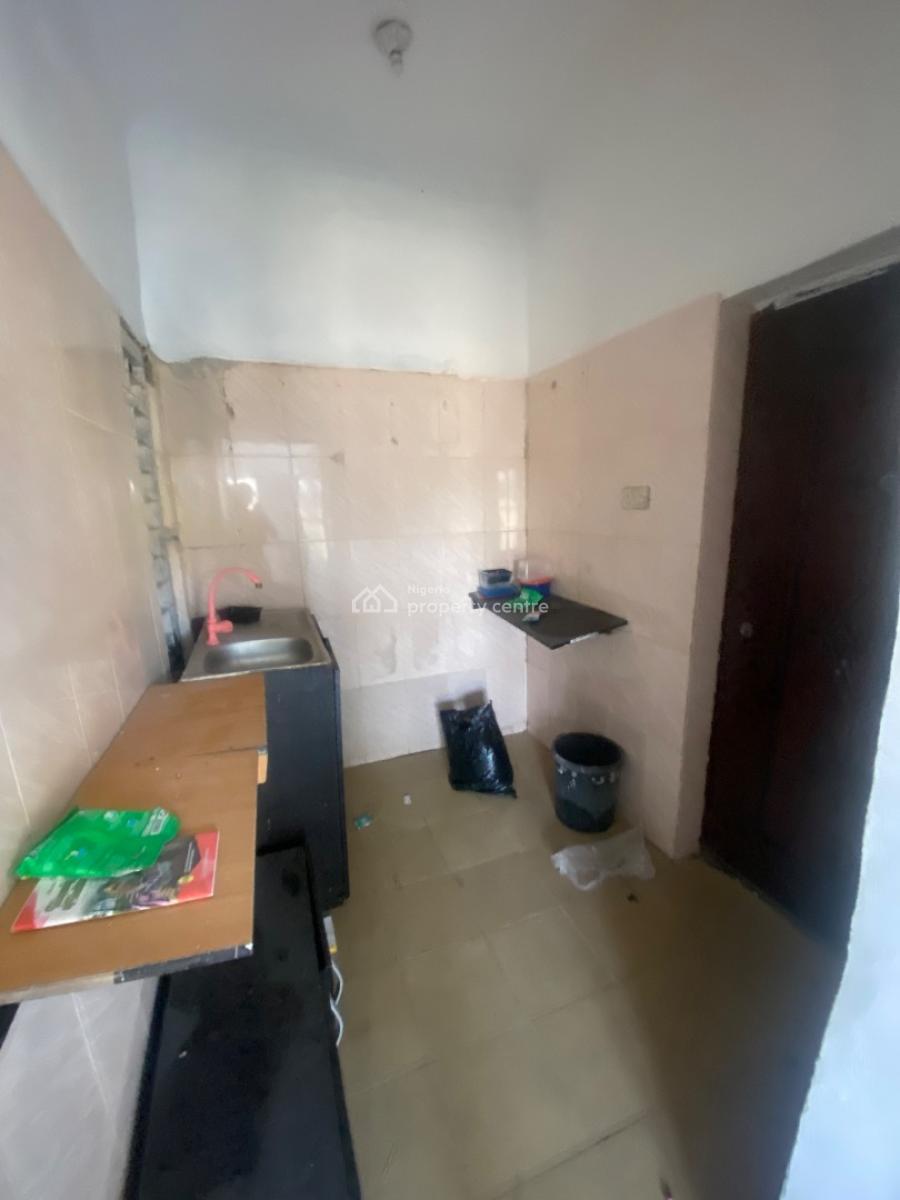 a Mini Self Contain in a Serene Estate, Ikota, Lekki, Lagos, Self Contain (single Rooms) for Rent