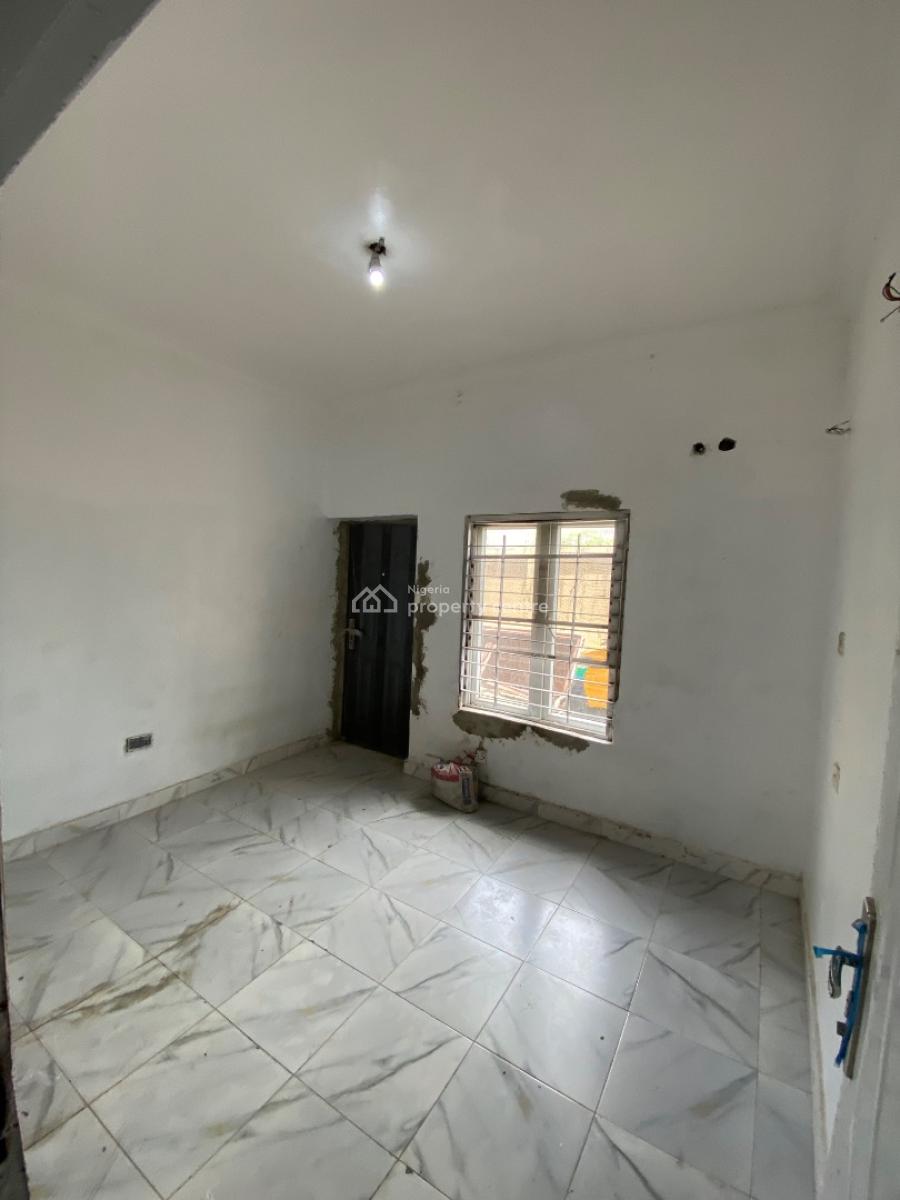 a Mini Self Contain in a Serene Estate (dm for Video), Ikota, Lekki, Lagos, Self Contain (single Rooms) for Rent