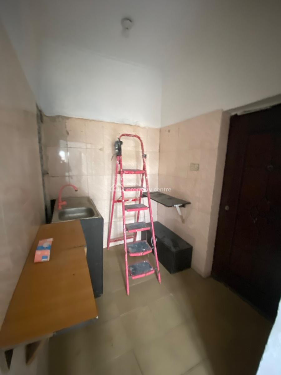 a Mini Self Contain in a Serene Estate (dm for Video), Ikota, Lekki, Lagos, Self Contain (single Rooms) for Rent