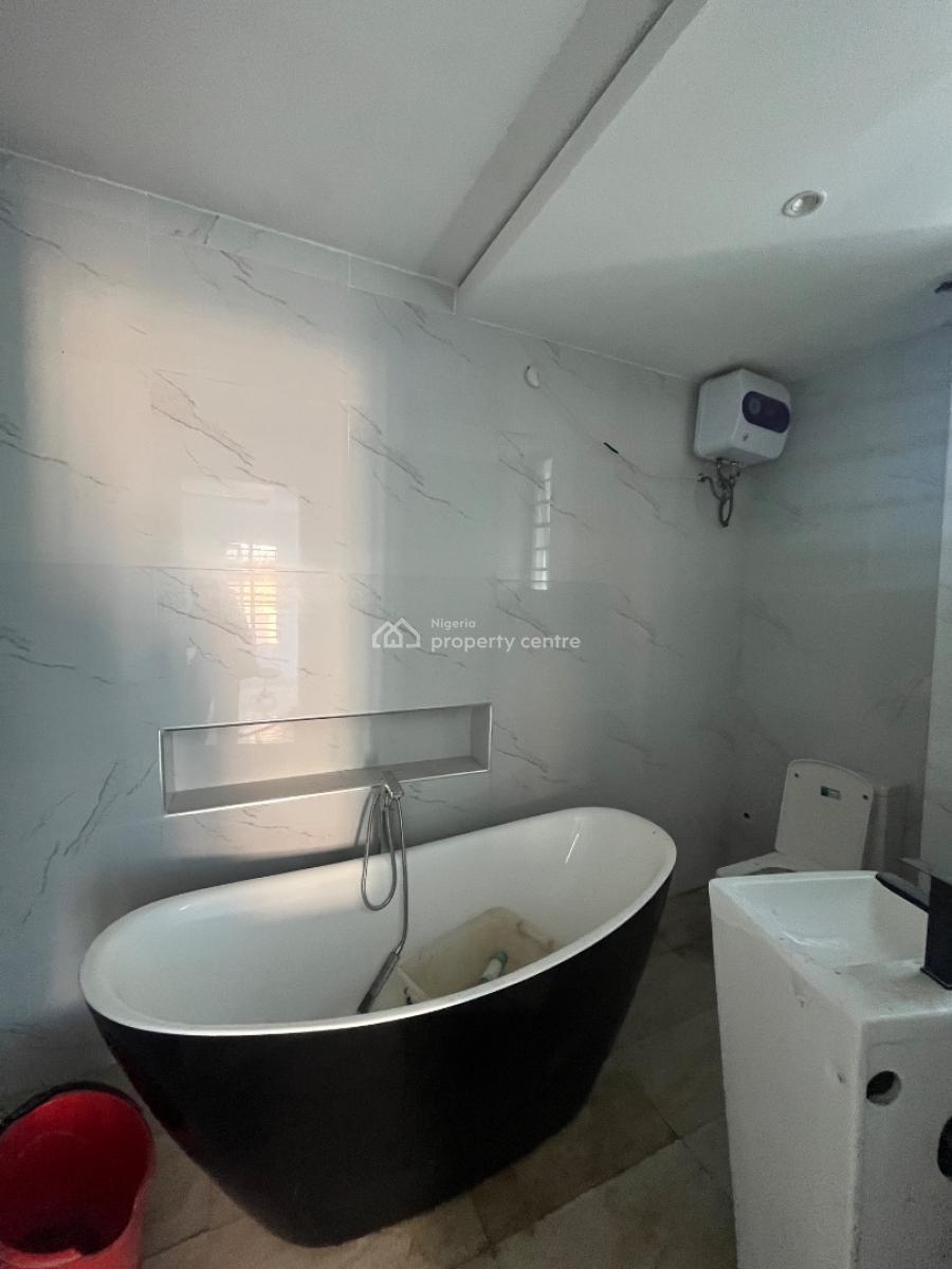 Big Shop Space with 2-bedroom  Prime Commercial Space, Salem, Lekki, Lagos, Shop for Rent