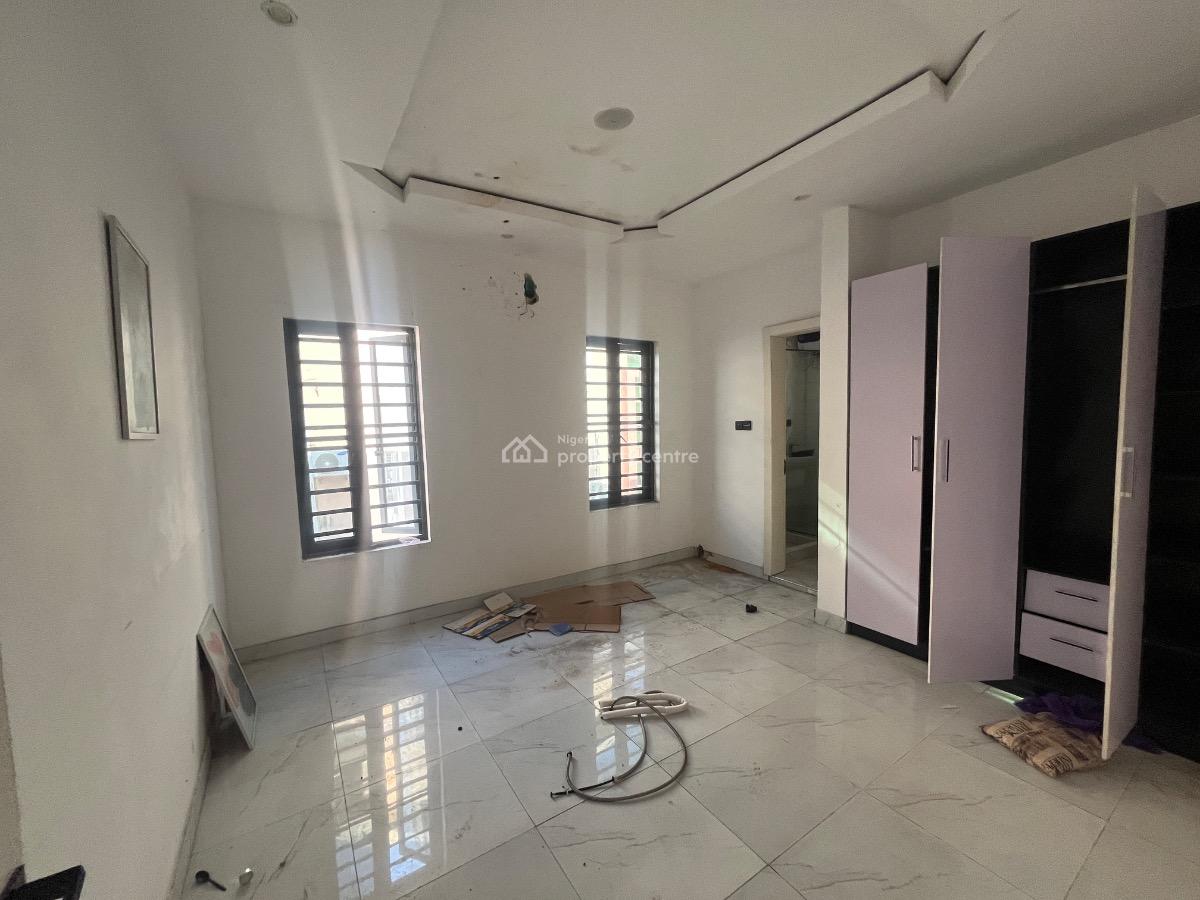 Big Shop Space with 2-bedroom  Prime Commercial Space, Salem, Lekki, Lagos, Shop for Rent