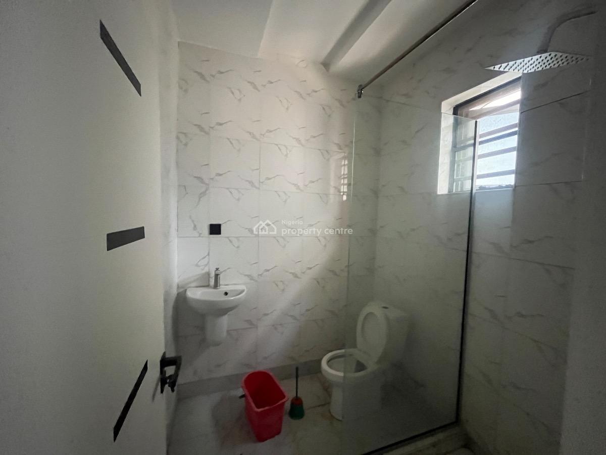 Big Shop Space with 2-bedroom  Prime Commercial Space, Salem, Lekki, Lagos, Shop for Rent