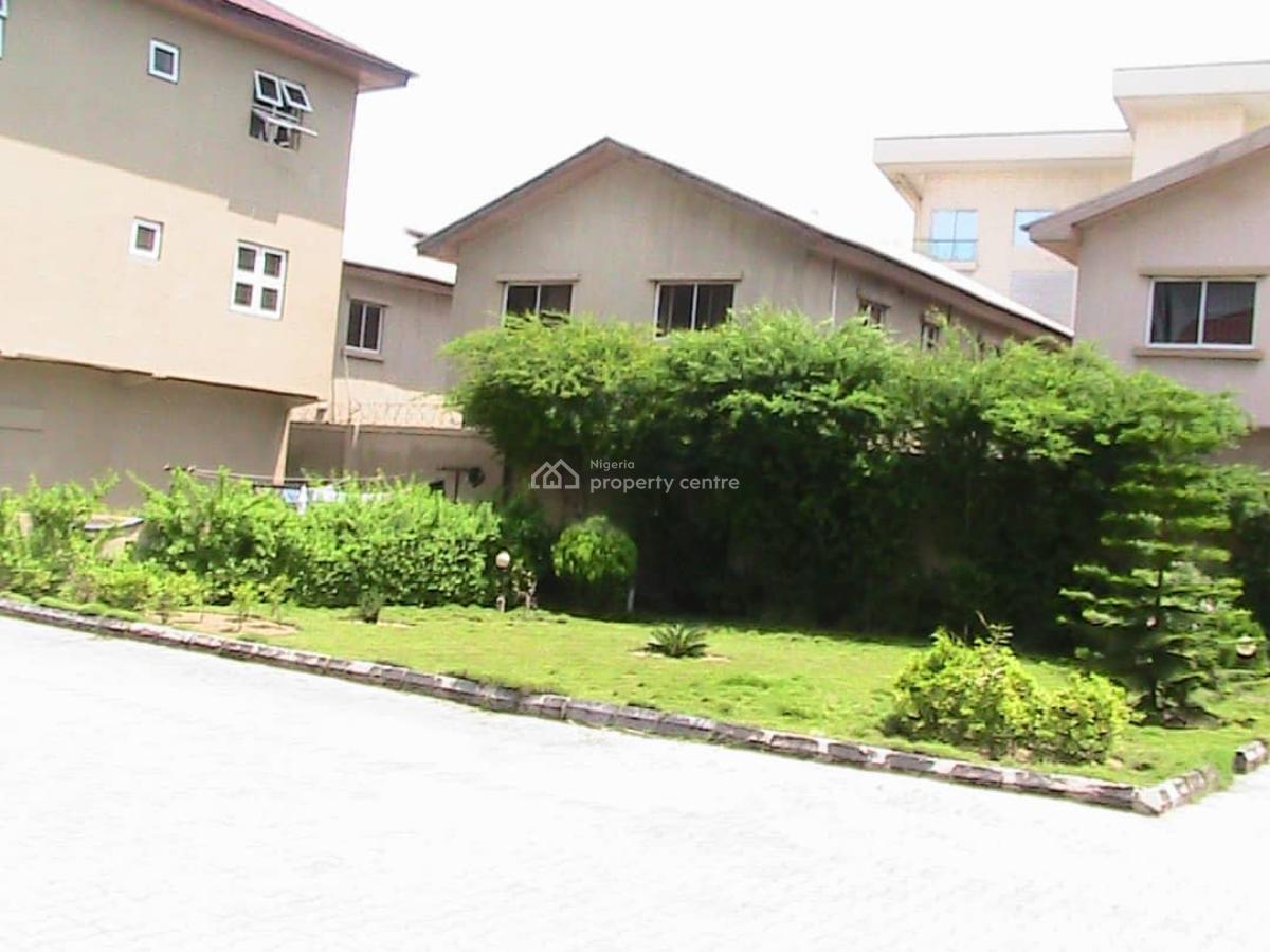 Well Built Mini Estate, Oniru Estate, Victoria Island (vi), Lagos, Block of Flats for Sale