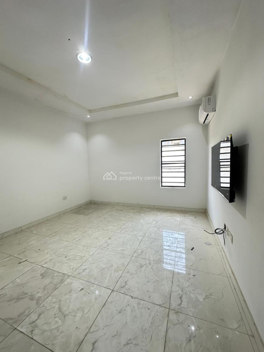 Decently Finished 2 Bedroom Apartment, Lekki Phase One, Lekki, Lagos, Flat / Apartment for Rent