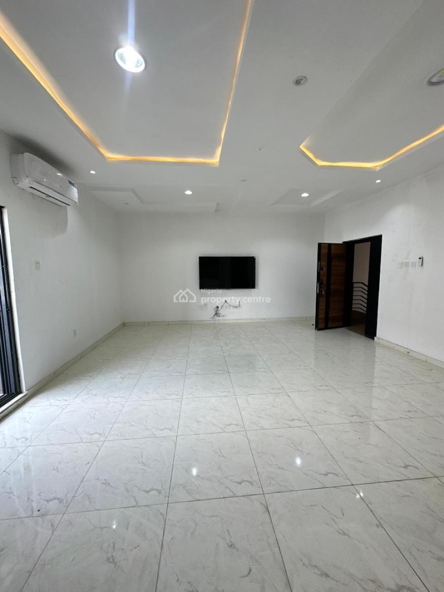 Decently Finished 2 Bedroom Apartment, Lekki Phase One, Lekki, Lagos, Flat / Apartment for Rent