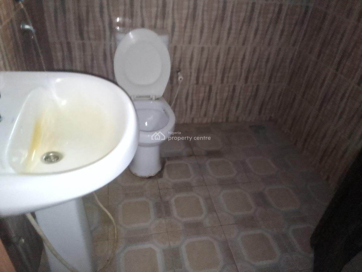 Spacious Luxury 2 Bedroom Flat with Excellent Features, Victory Estate Road, Ogombo, Ajah, Lagos, Flat / Apartment for Rent