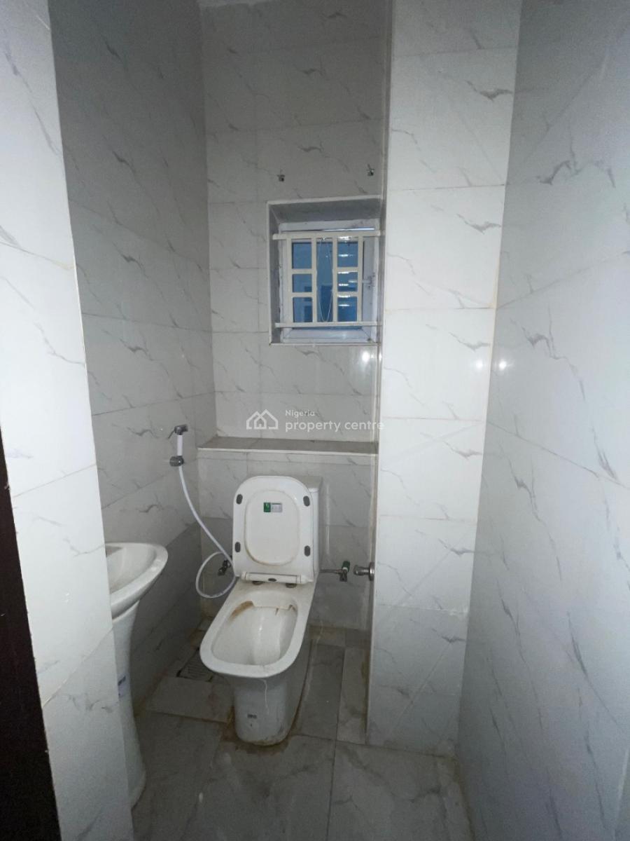 a Spacious 2 Bedroom Apartment with Bq, Eleganza Garden Estate Opposite Vgc, Lekki, Lagos, Flat / Apartment for Rent