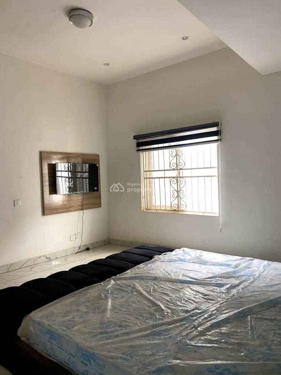 Spaciously Built 3 Bedroom Condo with 2 Living Room, Iec Street, Durumi, Abuja, House for Sale