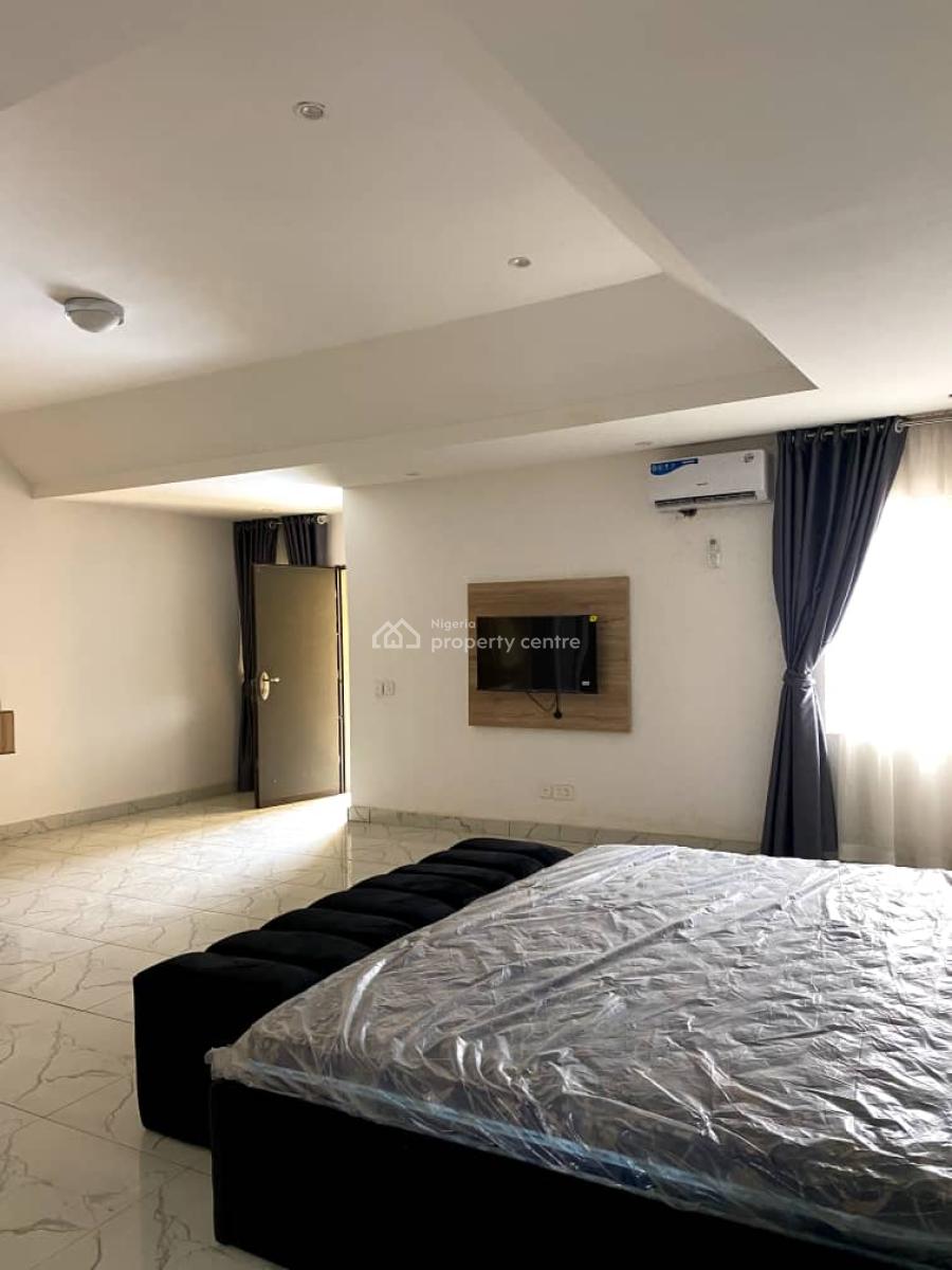 Spaciously Built 3 Bedroom Condo with 2 Living Room, Iec Street, Durumi, Abuja, House for Sale