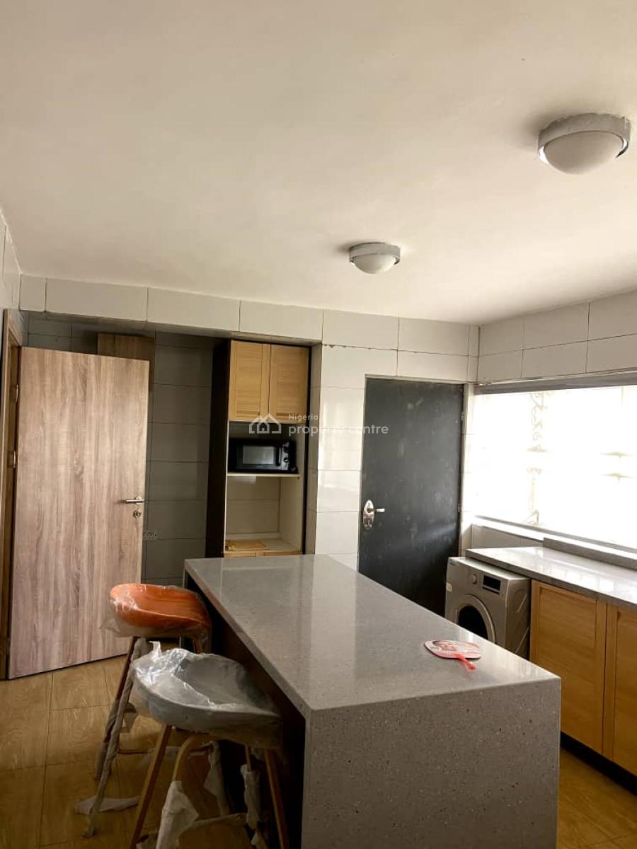 Spaciously Built 3 Bedroom Condo with 2 Living Room, Iec Street, Durumi, Abuja, House for Sale