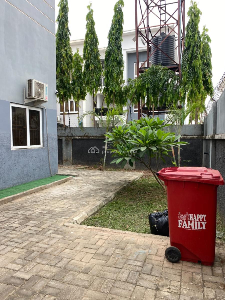 Spaciously Built 3 Bedroom Condo with 2 Living Room, Iec Street, Durumi, Abuja, House for Sale