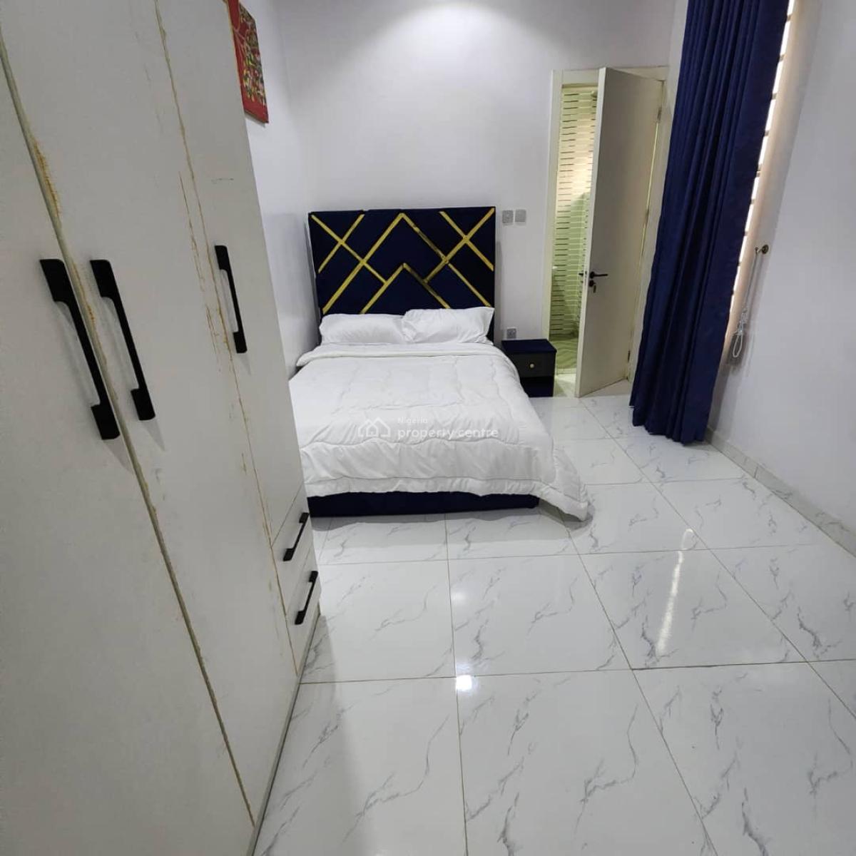 Furnished Semi Master Bedroom, Lekki County, Ikota, Lekki, Lagos, Flat / Apartment for Rent
