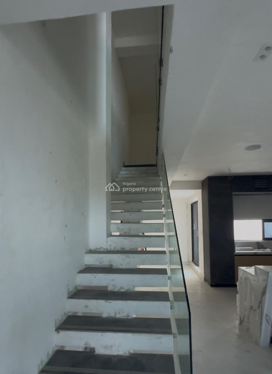 Brand New 2 Bedroom Maisonette Apartment, Lekki Phase 1, Lekki, Lagos, Flat / Apartment for Sale