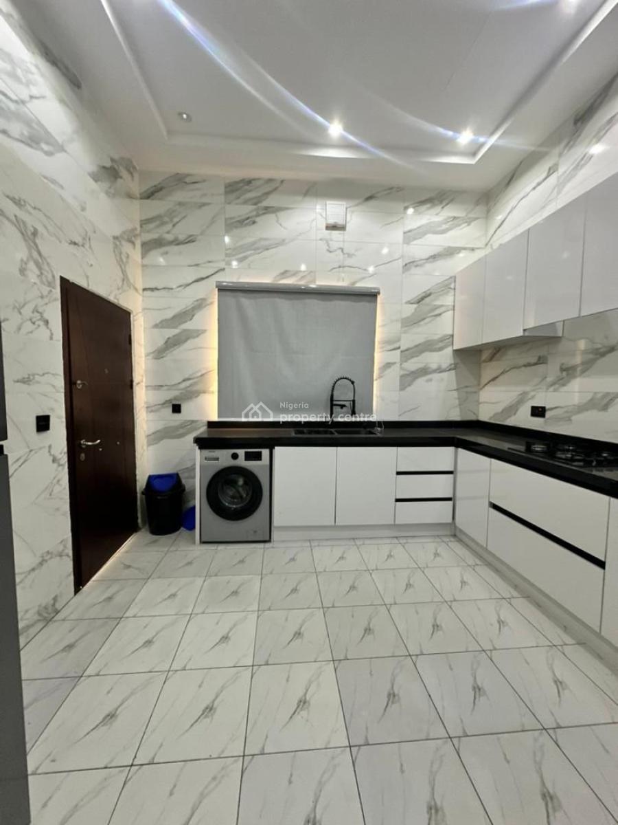 Newly Built 3 Bedroom Apartment, Lekki Phase 1, Lekki, Lagos, Flat / Apartment for Rent