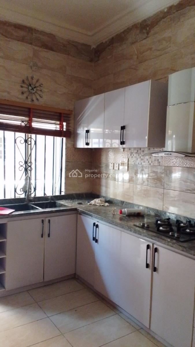 a Standard Mini Flat, Chevron Drive, Bera Estate, Lekki, Lagos, Mini Flat (room and Parlour) for Rent