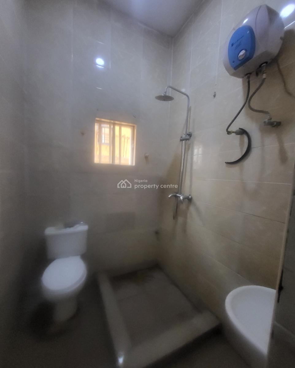 Luxurious Massive 4 Bedroom Flat, H-medix, Guzape District, Abuja, Flat / Apartment for Rent