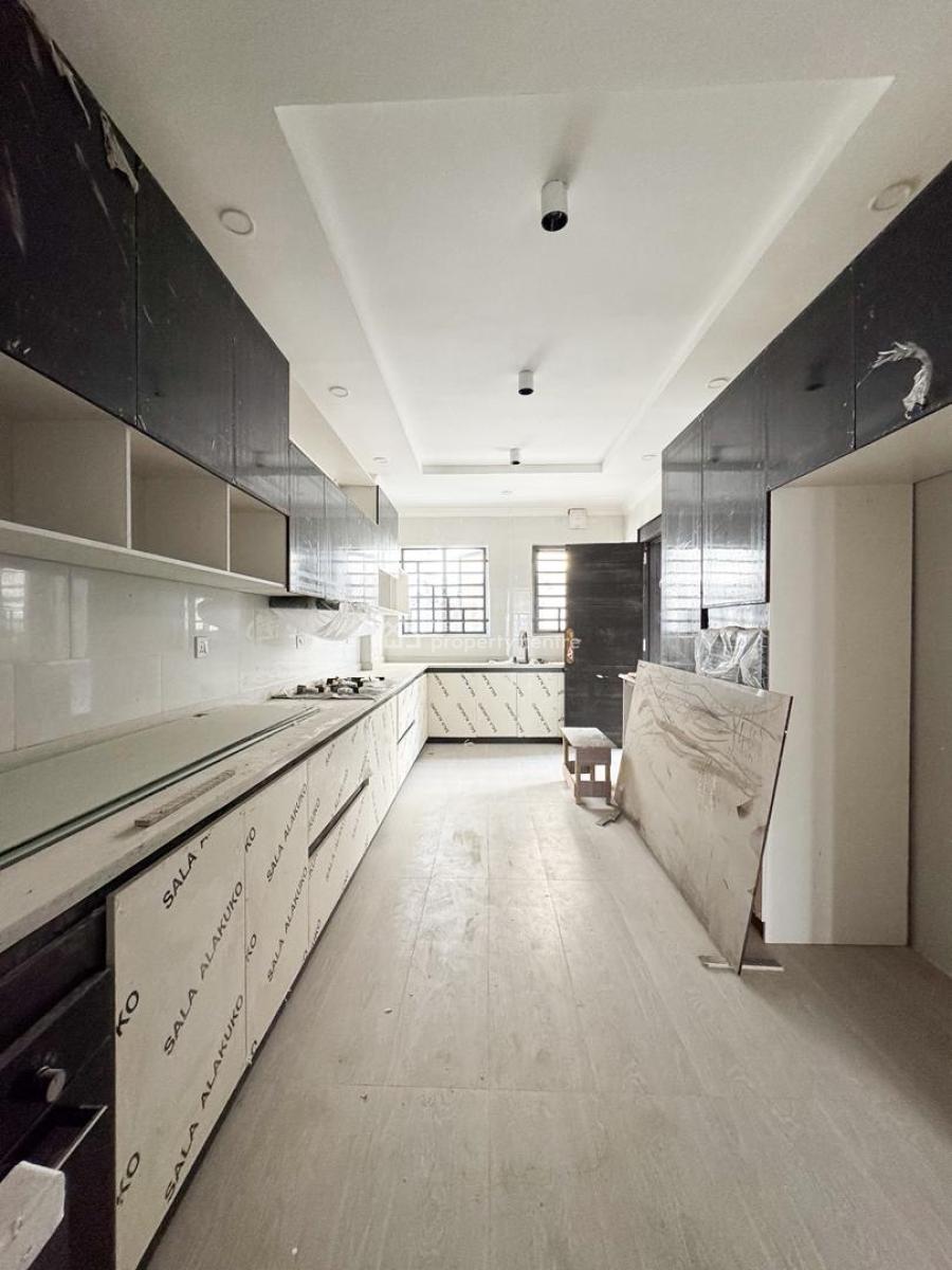 Luxury 4-bedroom Apartment, Lekki Phase 1, Lekki, Lagos, Flat / Apartment for Sale