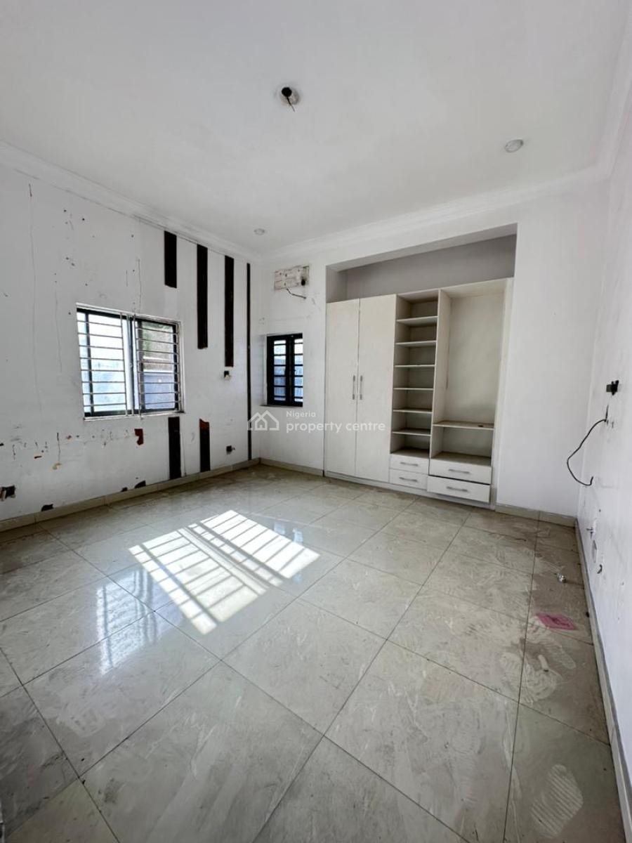 8 Units of 3 Bedroom Apartment with Bq & Swimming Pool, Lekki Phase 1, Lekki, Lagos, Flat / Apartment for Rent