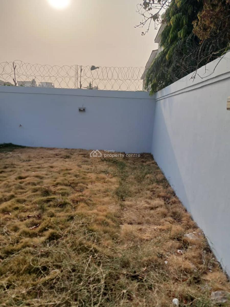 Standard Four Bedroom Terraced Duplex, Unit 2, Abdulkareem Adisa Close, Guzape District, Abuja, Flat / Apartment for Rent