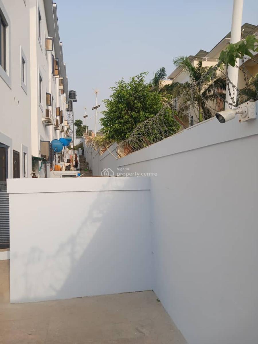 Standard Four Bedroom Terraced Duplex, Unit 2, Abdulkareem Adisa Close, Guzape District, Abuja, Flat / Apartment for Rent