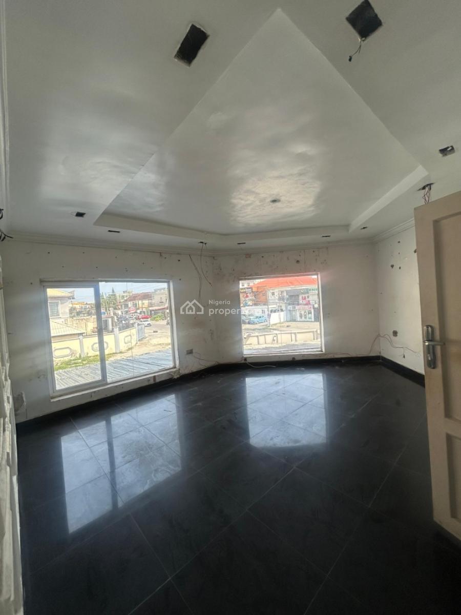 Vacant Shop Spaces in a Mall, Lekki Phase 1, Lekki, Lagos, Shop for Rent