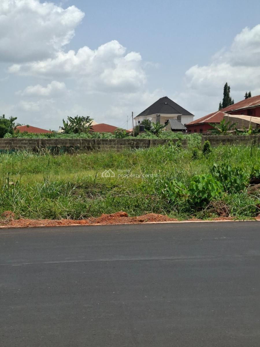 a Land Measuring 2000sqm Facing Main Road, Nigeria Custom Office,  Igbatoro Road,, Akure, Ondo, Mixed-use Land for Sale