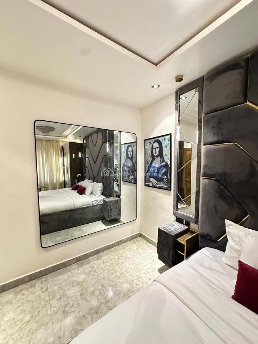 Luxury 1 Bedroom Apartment with Balcony, Pool & Ps5, Classic Decor, 24/7 Power, Comfortable and Secure, Ikate, Lekki, Lagos, Flat / Apartment Short Let