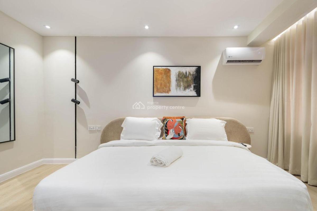 Luxury 2 Bedroom En-suite Apartment with Gym, Parking Space & Balcony, Lekki Phase 1, Lekki, Lagos, Flat / Apartment Short Let