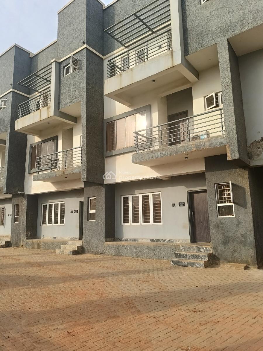 Sharp 4 Bedroom Terrace Duplex with Bq in Jahi, Gilmor, Jahi, Abuja, Terraced Duplex for Rent
