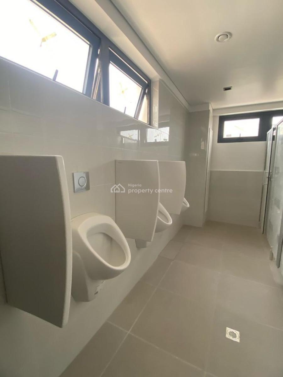 500/600sqm Open Plan Space, Mobolaji Bank Anthony, Maryland, Lagos, Office Space for Rent