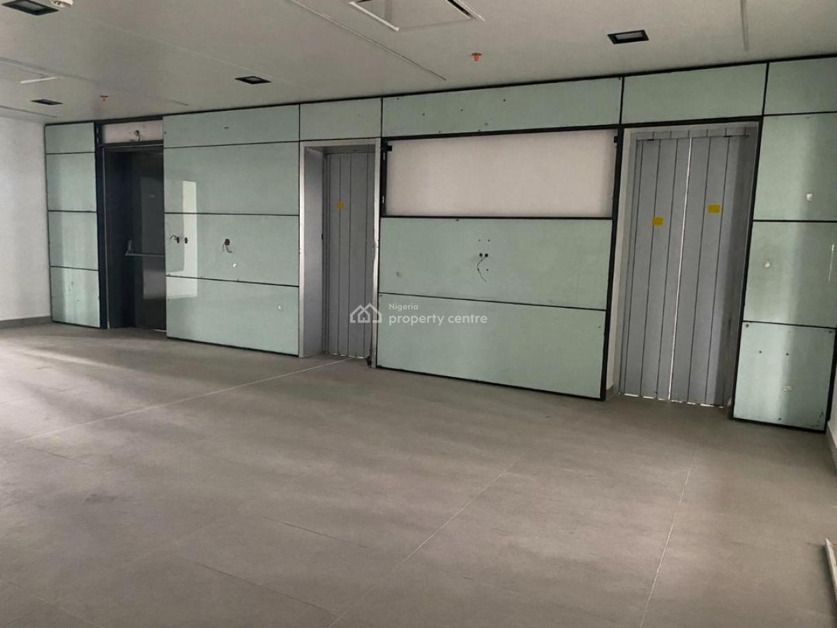 500/600sqm Open Plan Space, Mobolaji Bank Anthony, Maryland, Lagos, Office Space for Rent