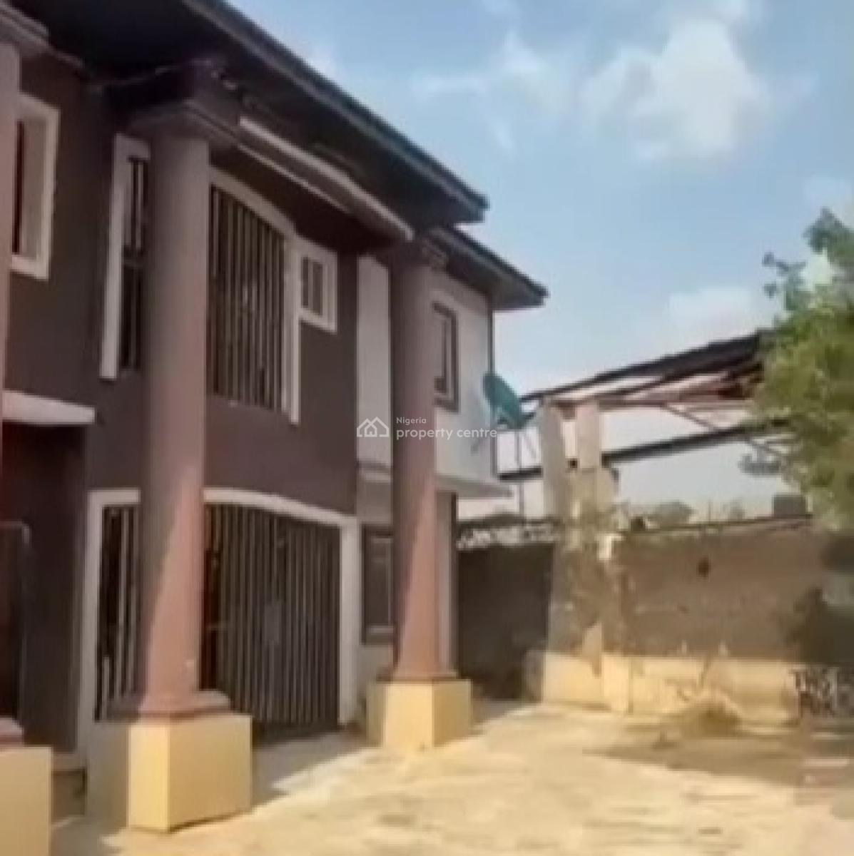 2 Flats of 2 Bedroom and 2flats of Room & Parlour 50ft By 135ft Land, Etete Road, Gra, Benin, Oredo, Edo, Block of Flats for Sale